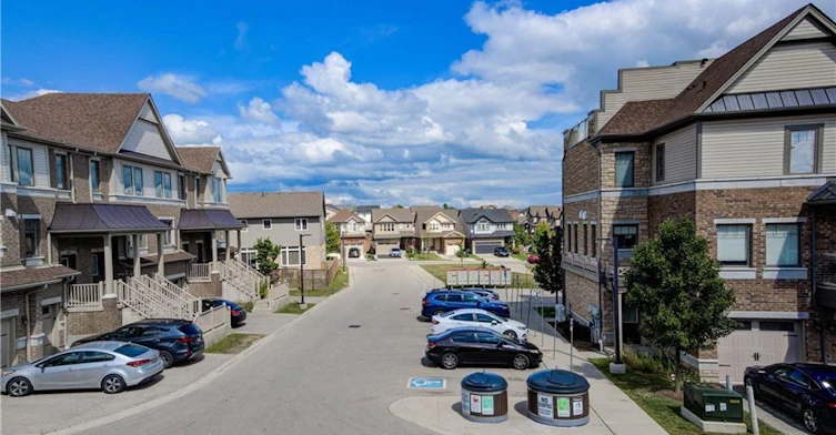 F2-70 Willowrun Drive, Kitchener, ON, N2B 1H1 - 27