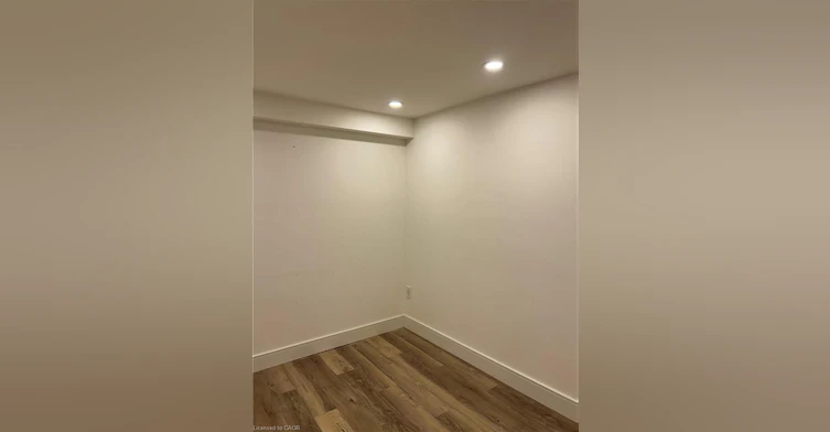 BASEMENT-35 Barnesdale Avenue N, Hamilton, ON, L8L 6R7 - 10