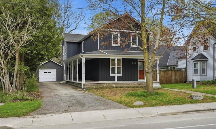 237 Main Street E