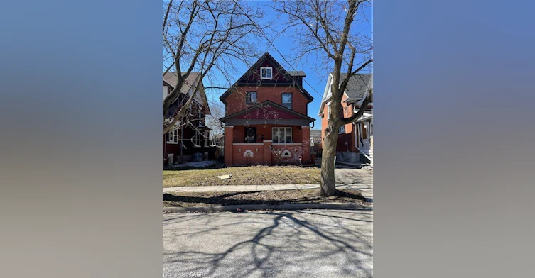 Upper-48 Betzner Avenue N, Kitchener, ON, N2H 3B9