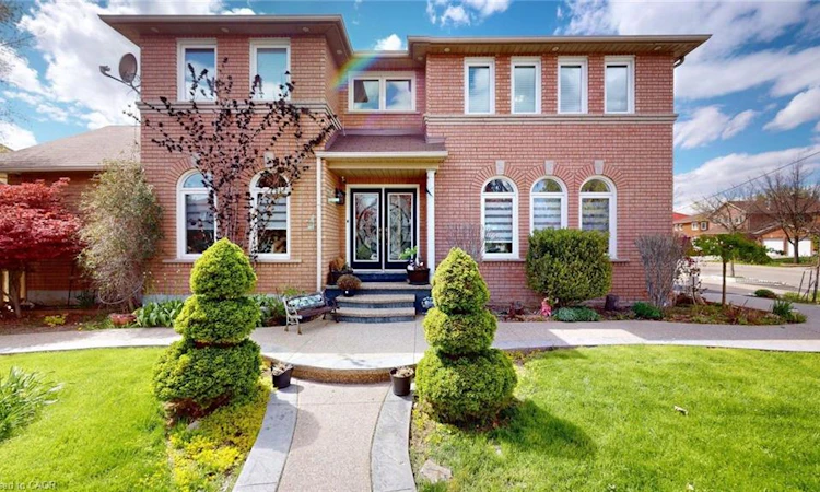 6466 Lisgar Drive
