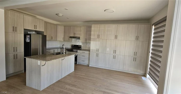 6 Sitler Street, Kitchener, ON, N2R 0T2 - 11