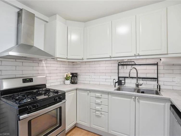279 Park Street W, Hamilton, ON, L9H 1Y6 - 12
