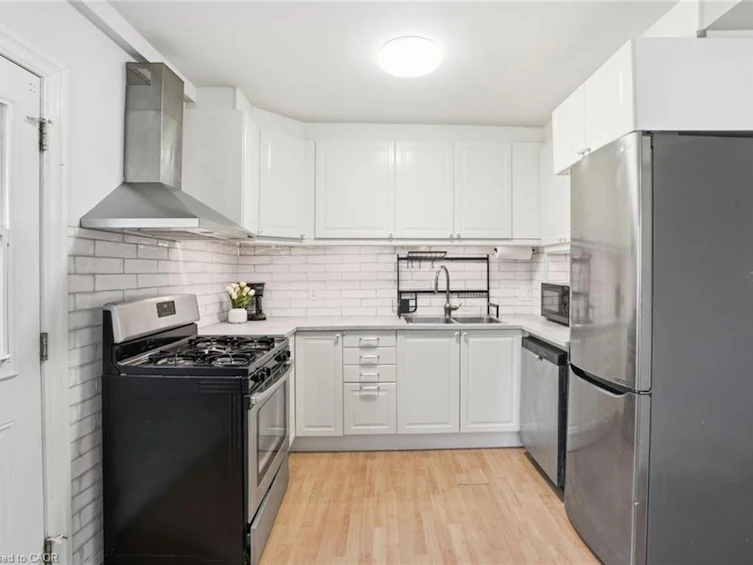279 Park Street W, Hamilton, ON, L9H 1Y6 - 11