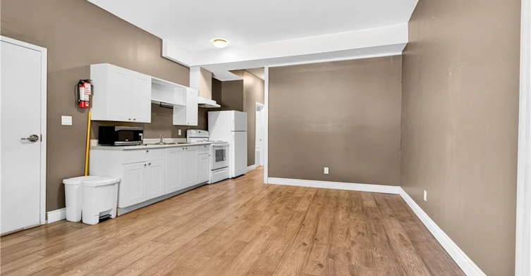 4-81 Water Street S, Cambridge, ON, N1R 3C9 - 3