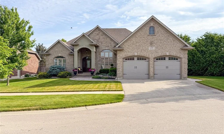69 Tan Avenue