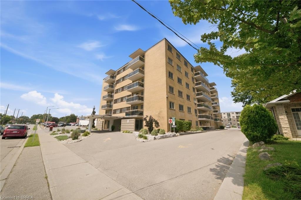304-87 St George Street, Brantford, ON, N3R 1V5