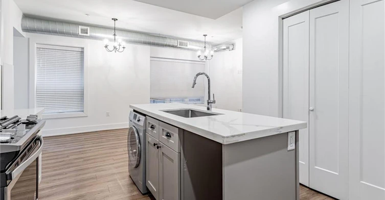 103-27 Bold Street, Hamilton, ON, L8P 1T3 - 13
