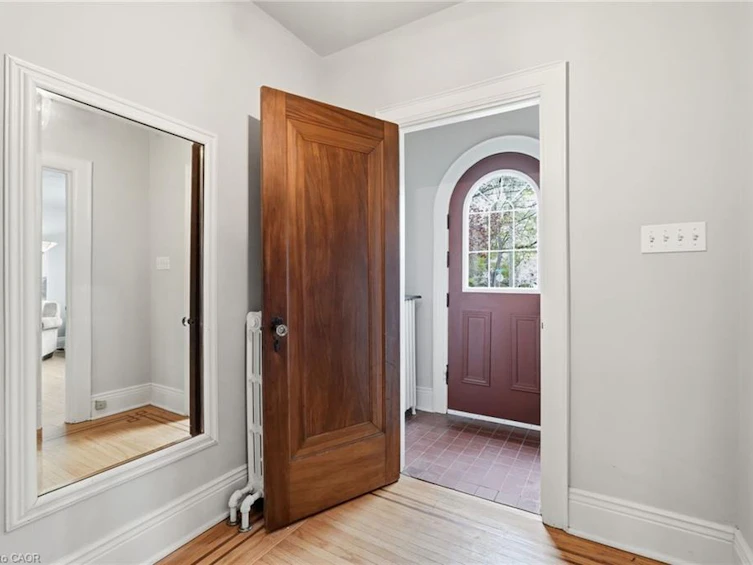 186 Dromore Crescent, Hamilton, ON, L8S 4B4 - 4