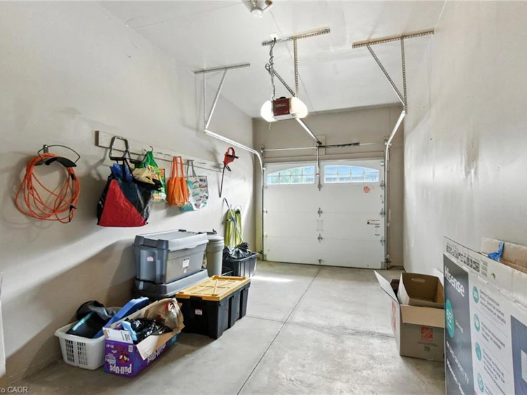 4 Burgundy Grove, Hamilton, ON, L9K 0E7 - 39