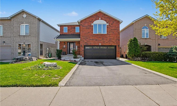 22 Waterwheel Crescent