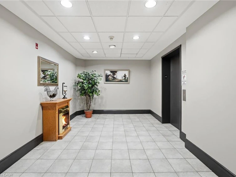407-4006 Kilmer Drive, Burlington, ON, L7M 4W4 - 5