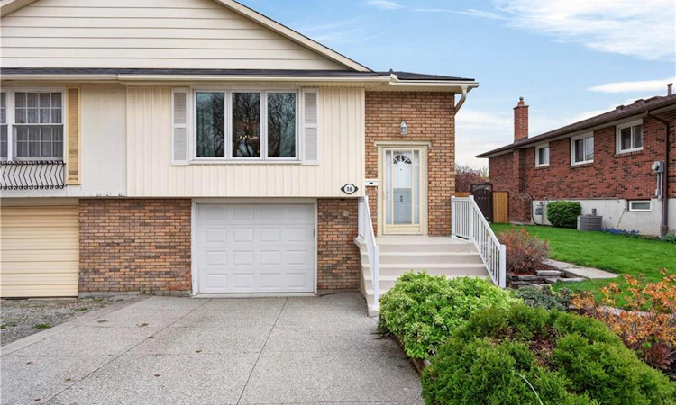 56 Brookstream Court
