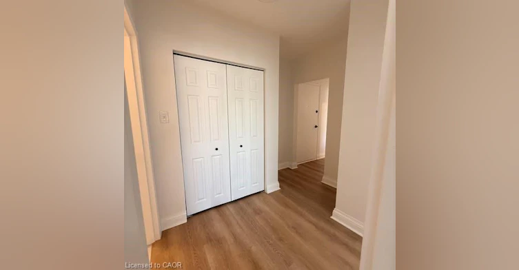 111-57 Mericourt Road, Hamilton, ON, L8S 2N5 - 7