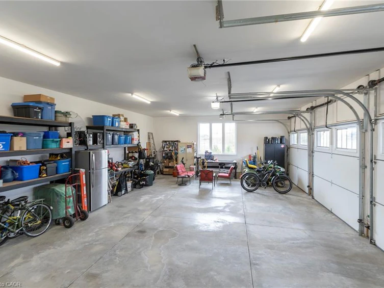 6 Macneil Court, Brant, ON, N3S 0G3 - 35