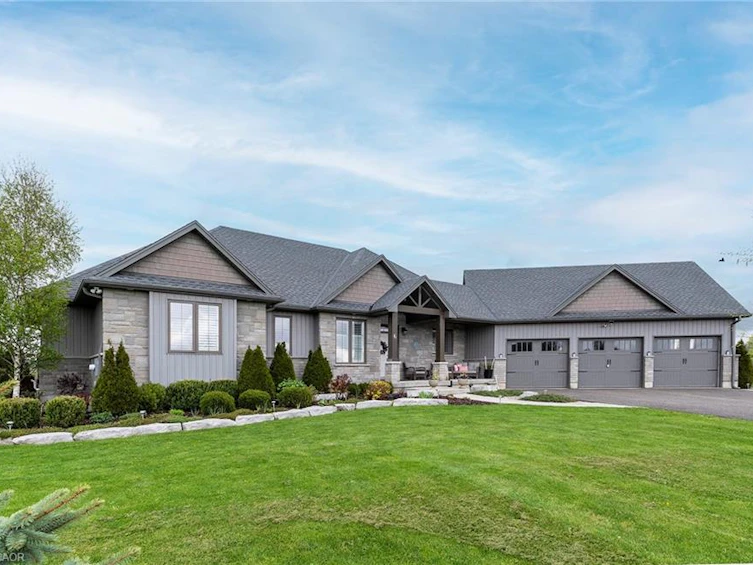6 Macneil Court, Brant, ON, N3S 0G3 - 42