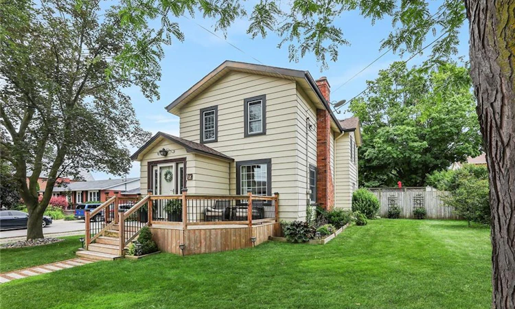10 Maple Avenue