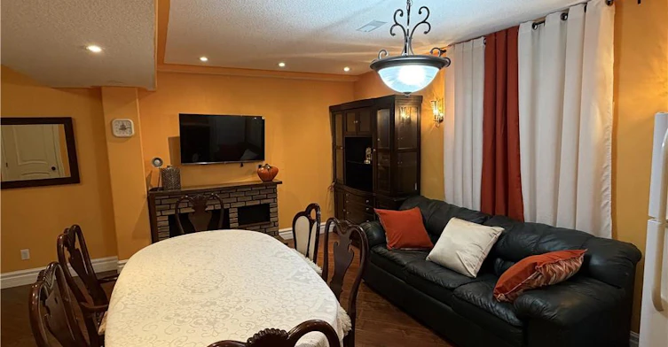 2 Pineridge Drive, Hamilton, ON, L9A 5K2 - 4