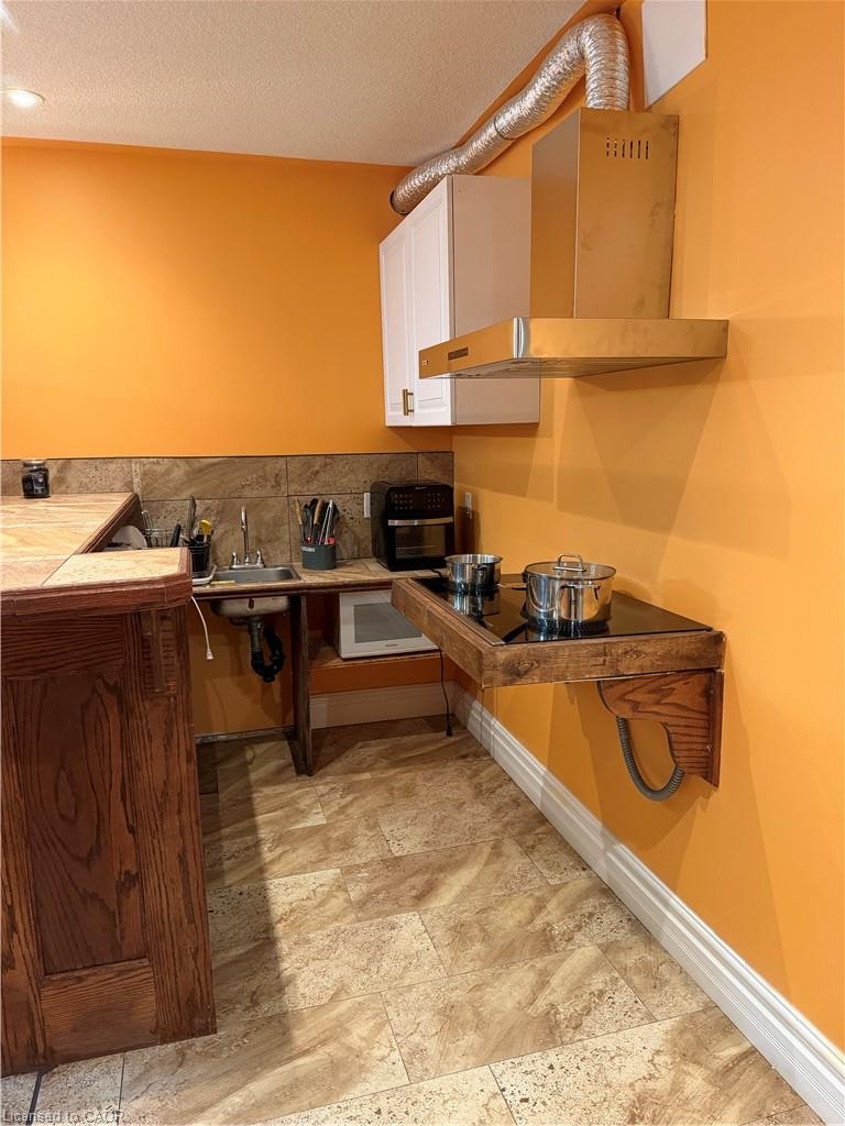 2 Pineridge Drive, Hamilton, ON, L9A 5K2 - 4