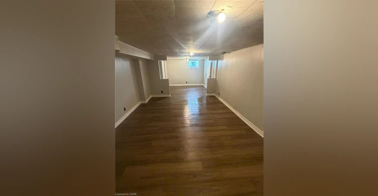 33 Stone Church Road W, Hamilton, ON, L9B 1A1 - 11