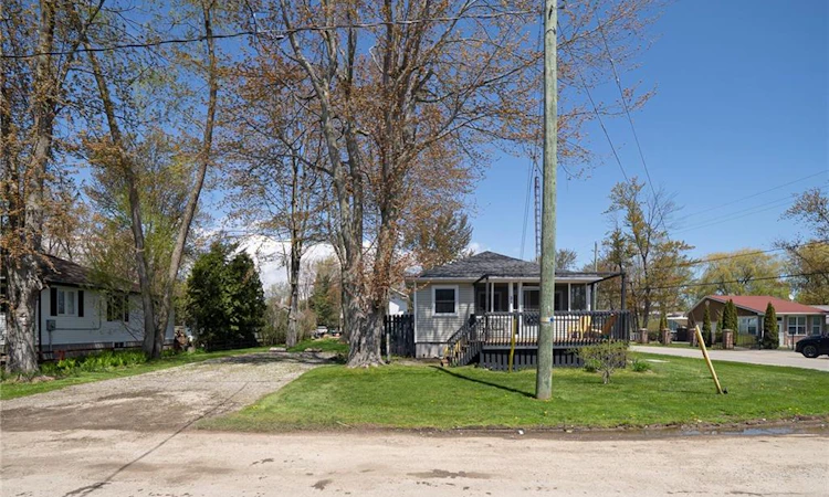 21 Ferris Street