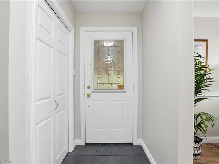 345 Erindale Drive, Burlington, ON, L7L 4T3 - 4