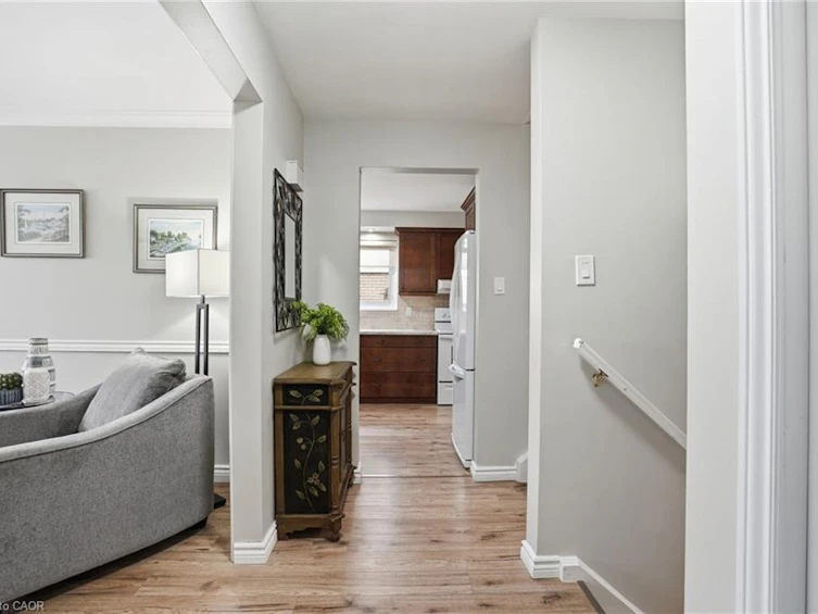 345 Erindale Drive, Burlington, ON, L7L 4T3 - 5