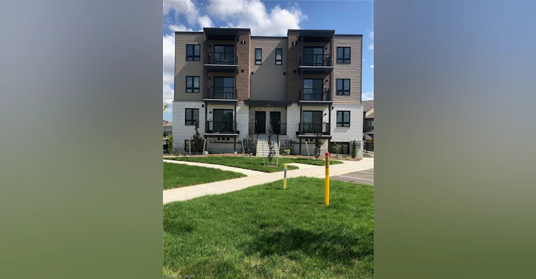B15-1331 Countrystone Drive, Kitchener, ON, N2N 0C5 - 2