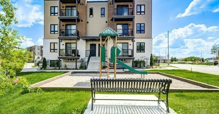 B15-1331 Countrystone Drive, Kitchener, ON, N2N 0C5