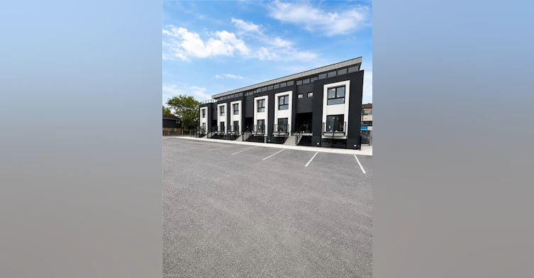 115-6638 Mcleod Road, Niagara Falls, ON, L2G 3G5