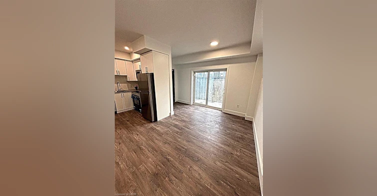 115-6638 Mcleod Road, Niagara Falls, ON, L2G 3G5 - 3