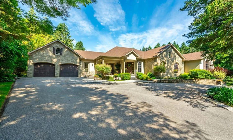 18 Westie Road