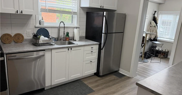 24 East 25th Street, Hamilton, ON, L8V 3A1 - 2