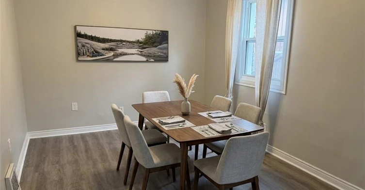 24 East 25th Street, Hamilton, ON, L8V 3A1 - 4