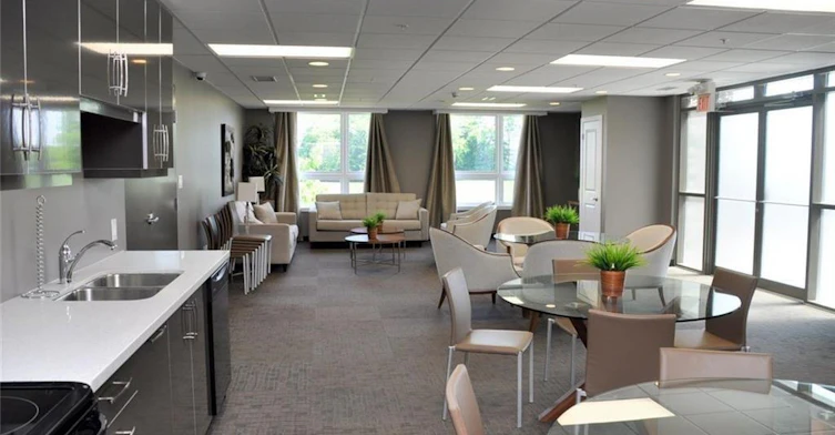206-5020 Corporate Drive, Burlington, ON, L7L 0H7 - 11