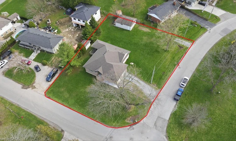80 Lister Avenue