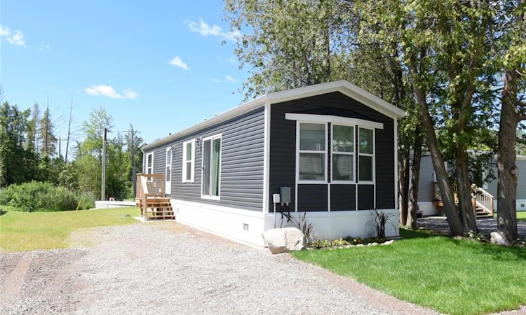 23-1085 Concession 10 Road W