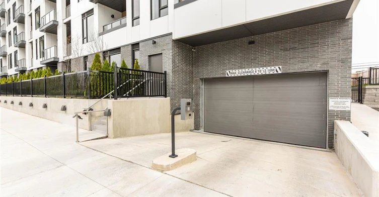 603-1440 Clarriage Court, Milton, ON, L9E 1B3 - 47