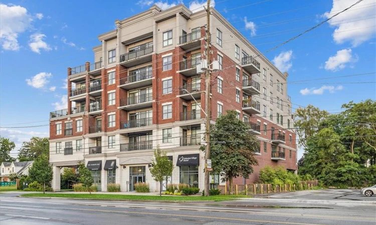 408-34 Plains Road E