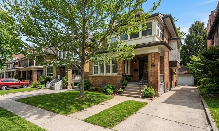 77 Proctor Boulevard
