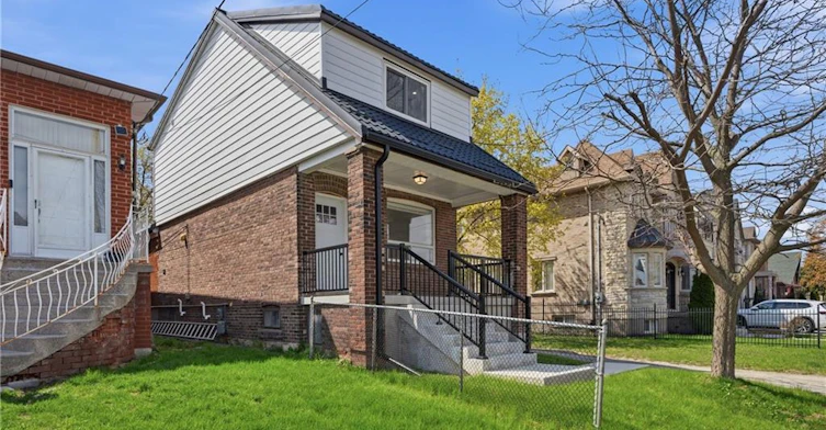 MAIN FLOOR-1049 Glencairn Avenue, Toronto, ON, M6B 2B1 - 2