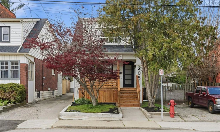 205 Locke Street N