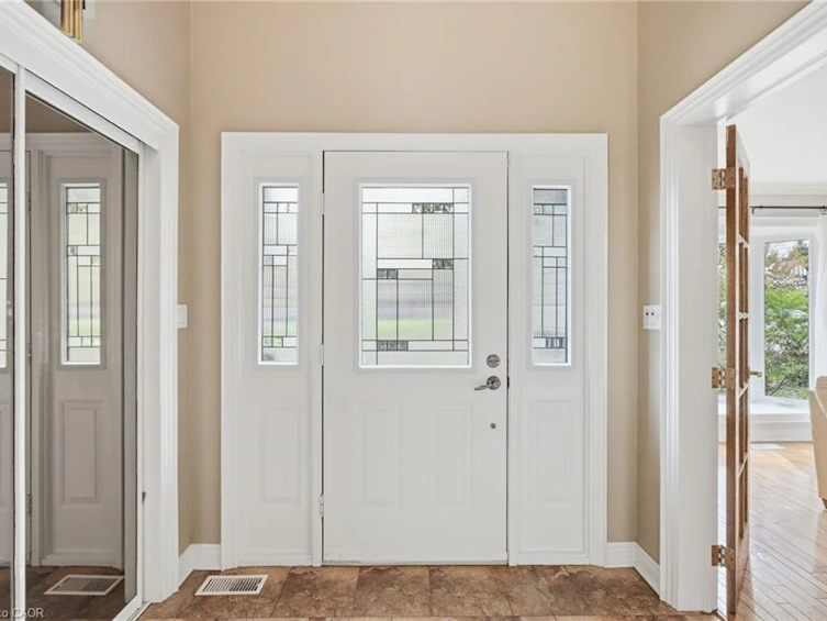 6 Vanstraalen Street, Hamilton, ON, L0R 1H3 - 4