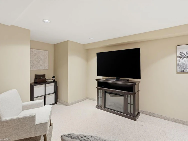6 Vanstraalen Street, Hamilton, ON, L0R 1H3 - 37