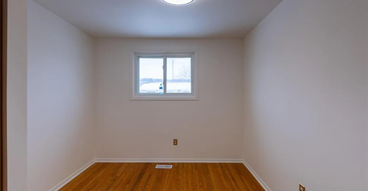 Main-1 Eldrid Court, Grimsby, ON, L3M 1Z1 - 11