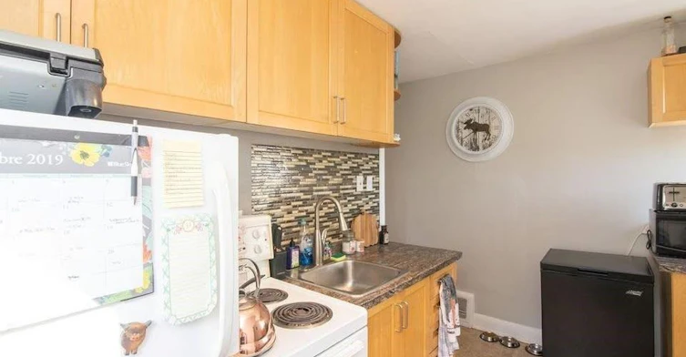Upper-245 East 22nd Street, Hamilton, ON, L8V 2V8 - 7