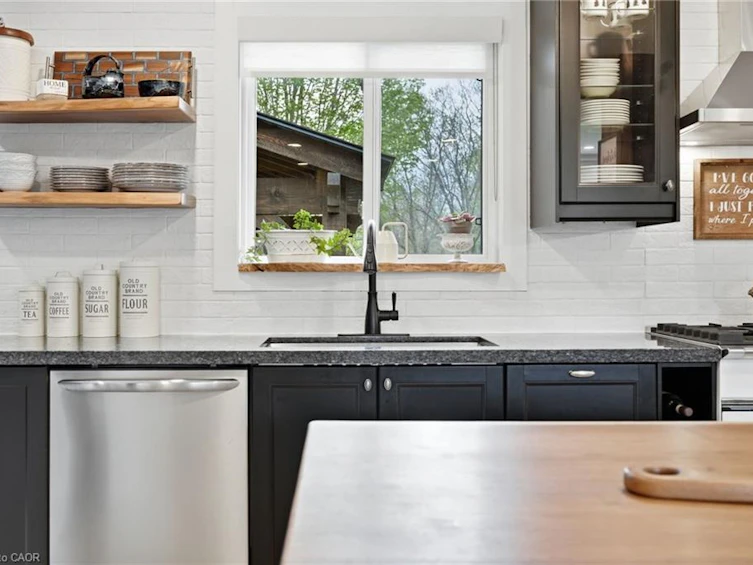 577 Harvest Road, Hamilton, ON, L9H 5K8 - 14