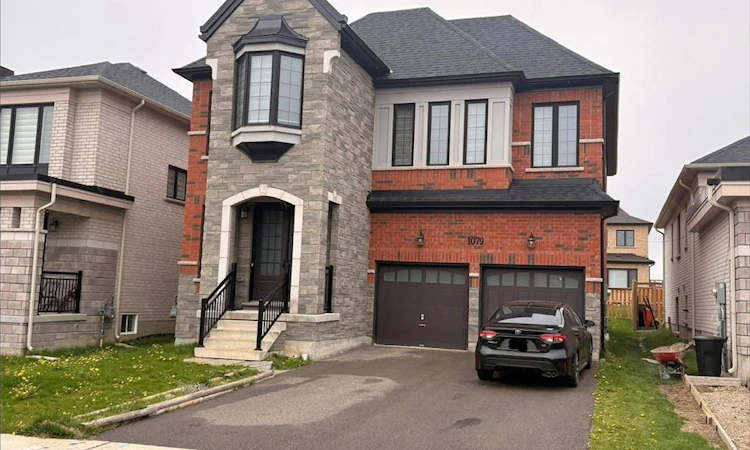 1079 Edinburgh Drive