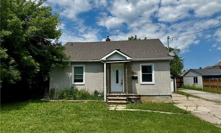 89 Lincoln Avenue