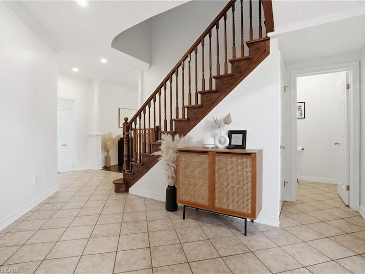 20 Commando Court, Hamilton, ON, L8B 0J6 - 5